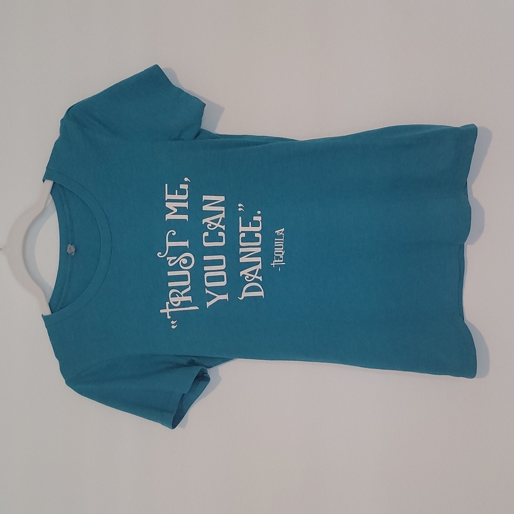 Graphic tee